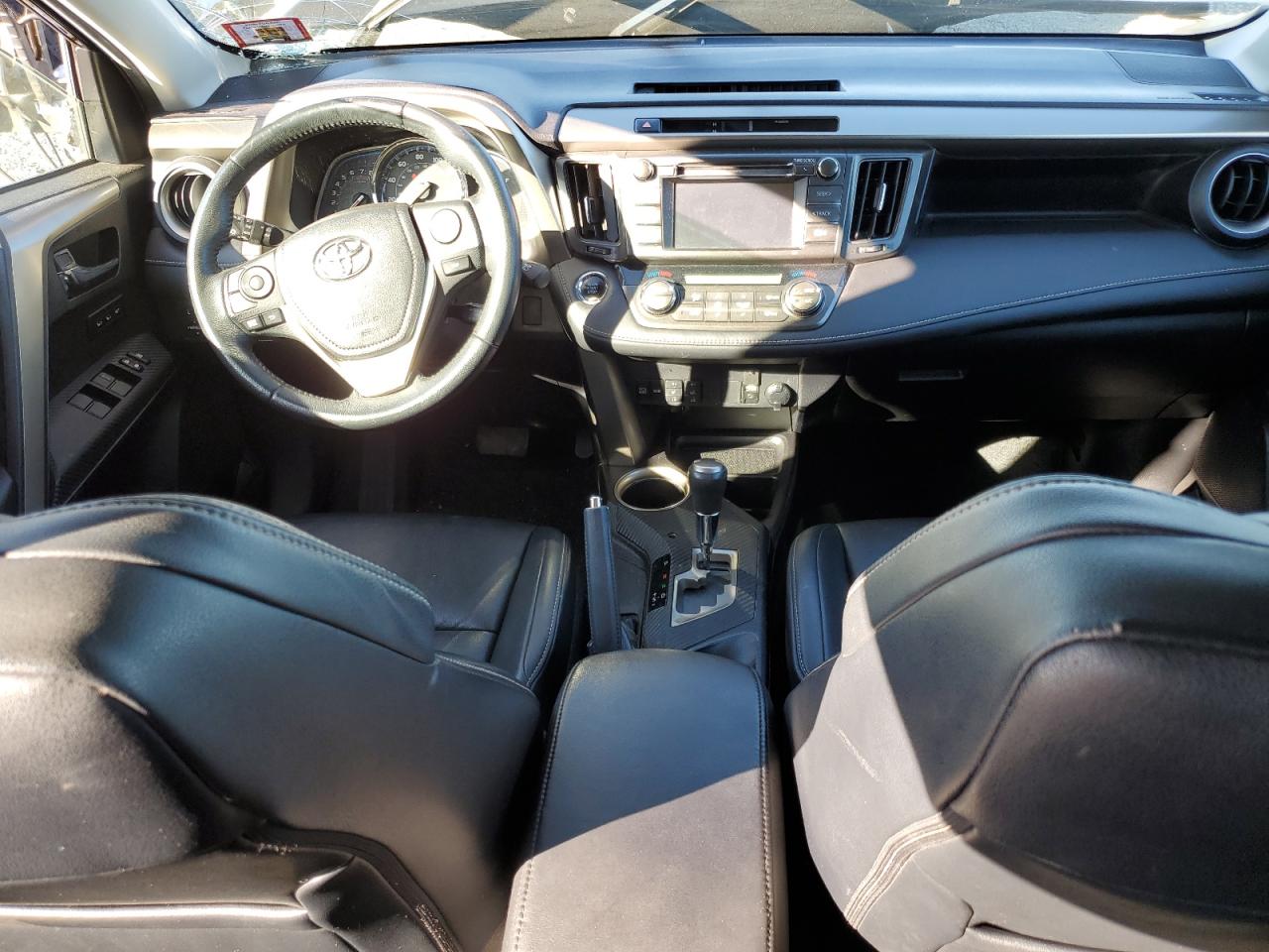 2015 Toyota RAV 4 - Image 8