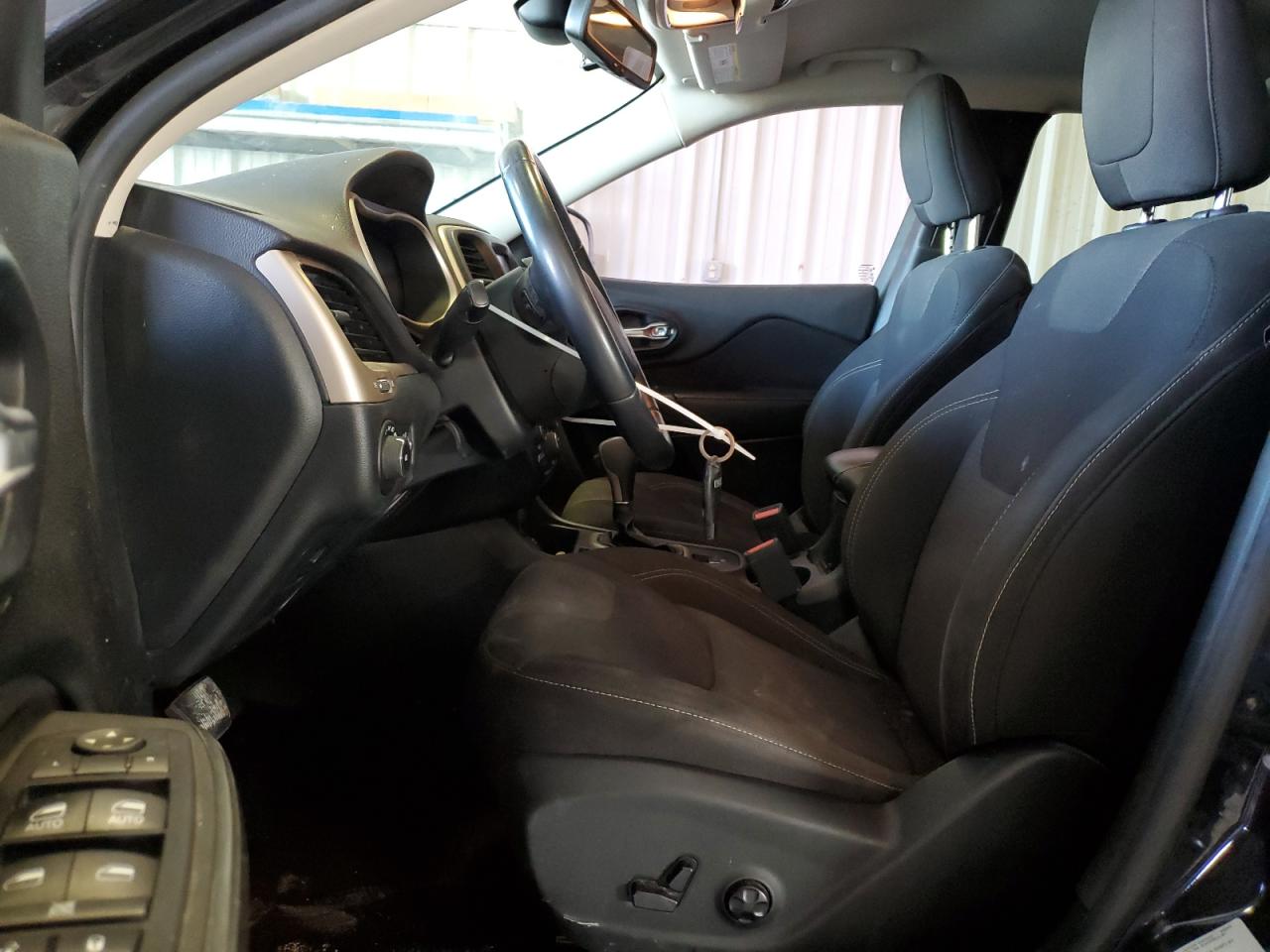 2016 Jeep Grand Cherokee - Image 7