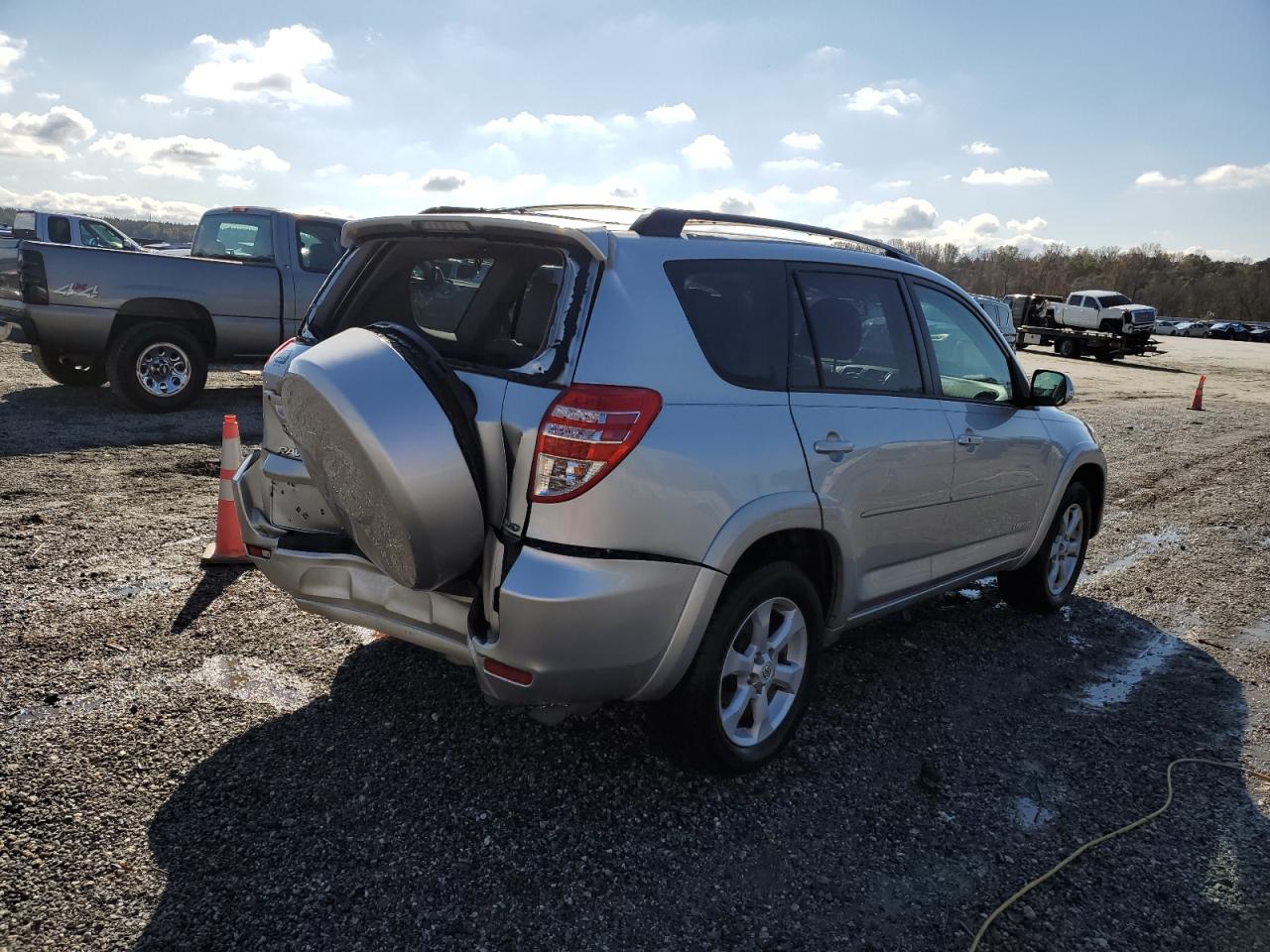 2012 Toyota RAV 4 - Image 3