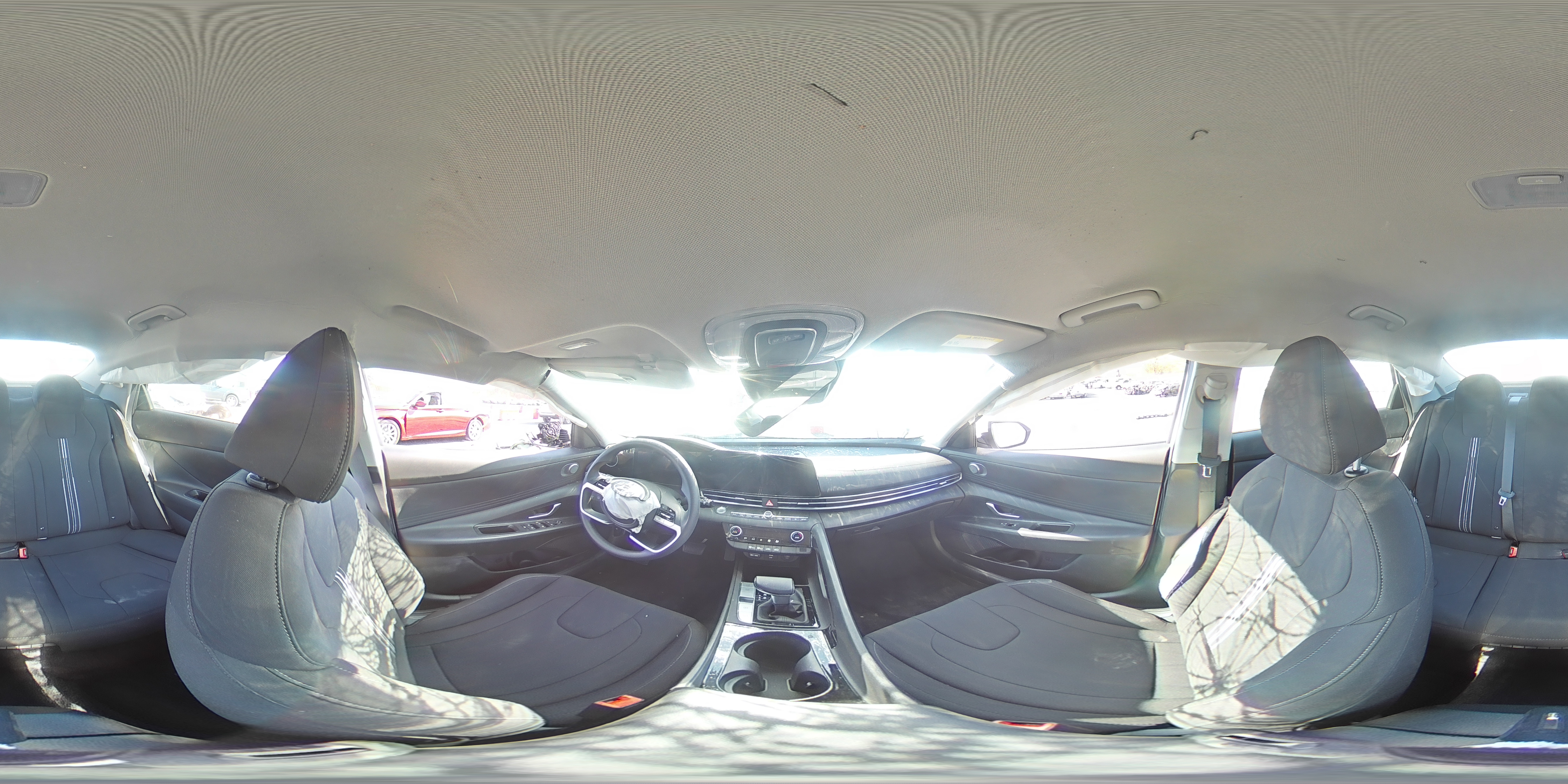 2024 Hyundai Elantra - Image 13