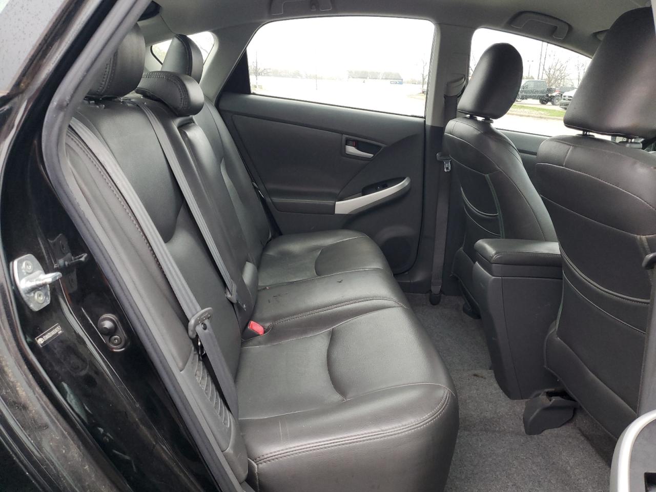 2010 Toyota Prius - Image 11