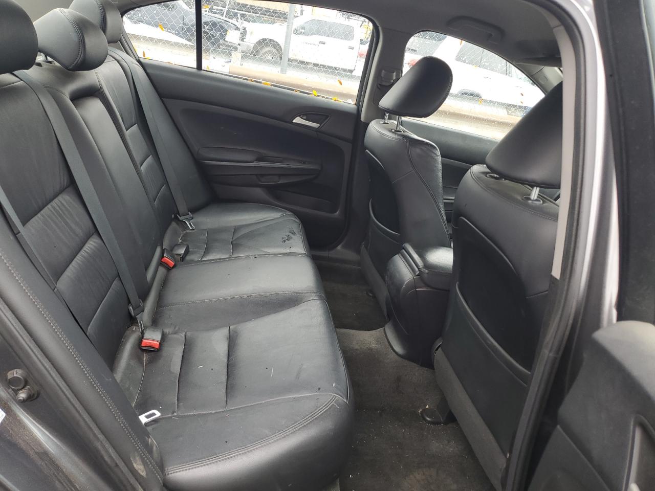2012 Honda Accord - Image 10