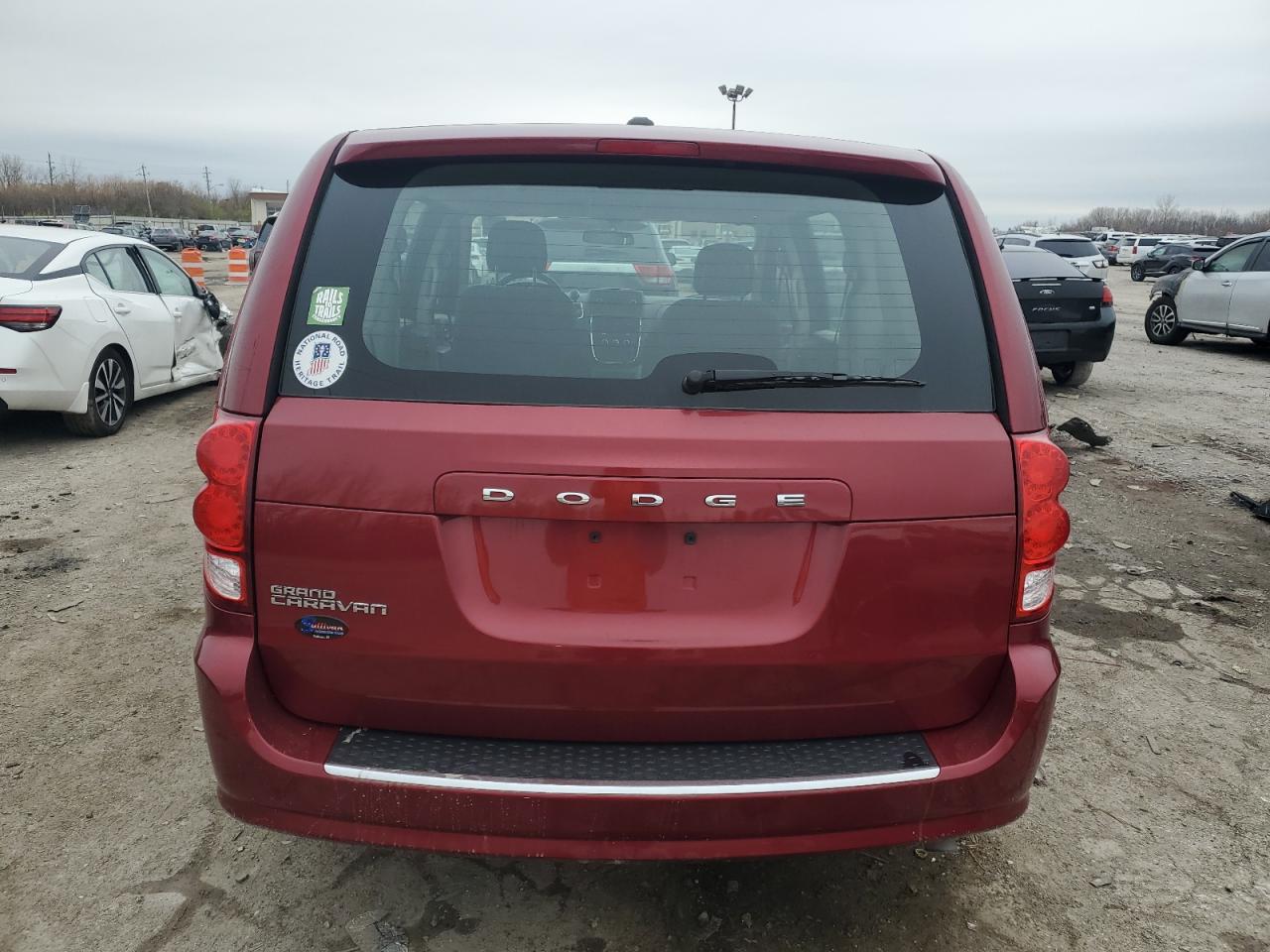 2015 Dodge Caravan - Image 6