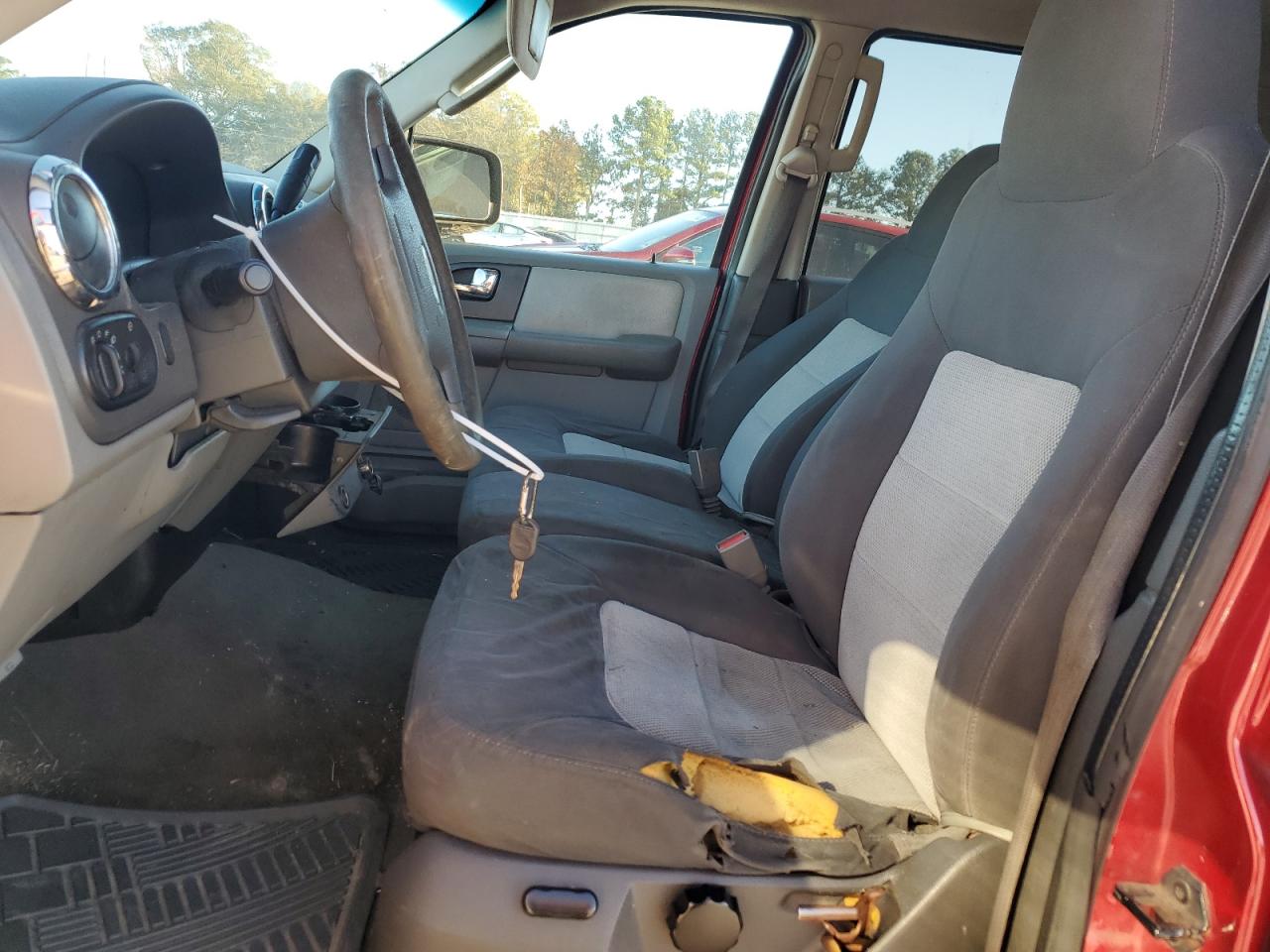 2005 Ford Expedition - Image 7