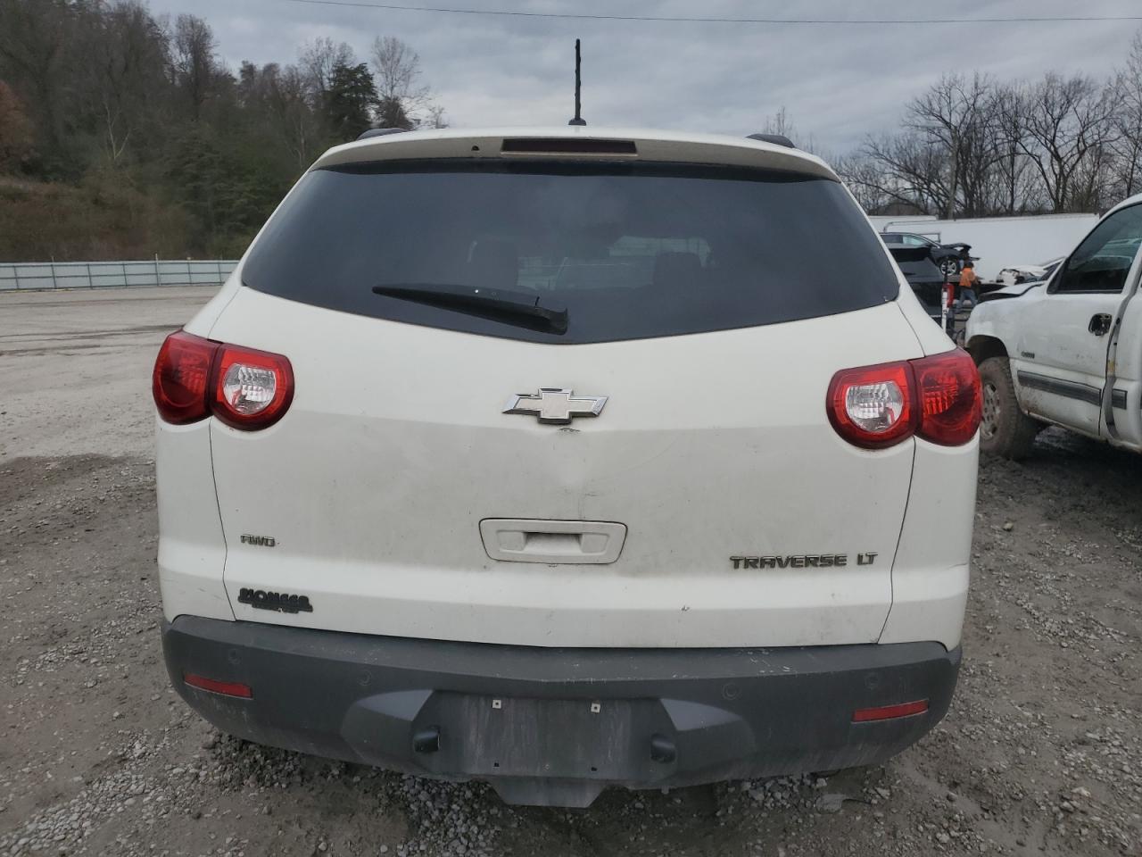 2012 Chevrolet Traverse - Image 6