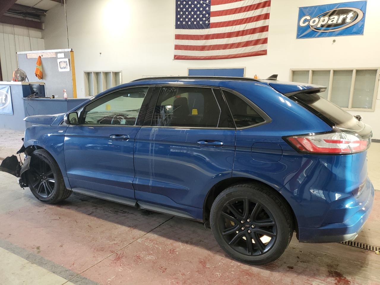 2020 Ford Edge - Image 2