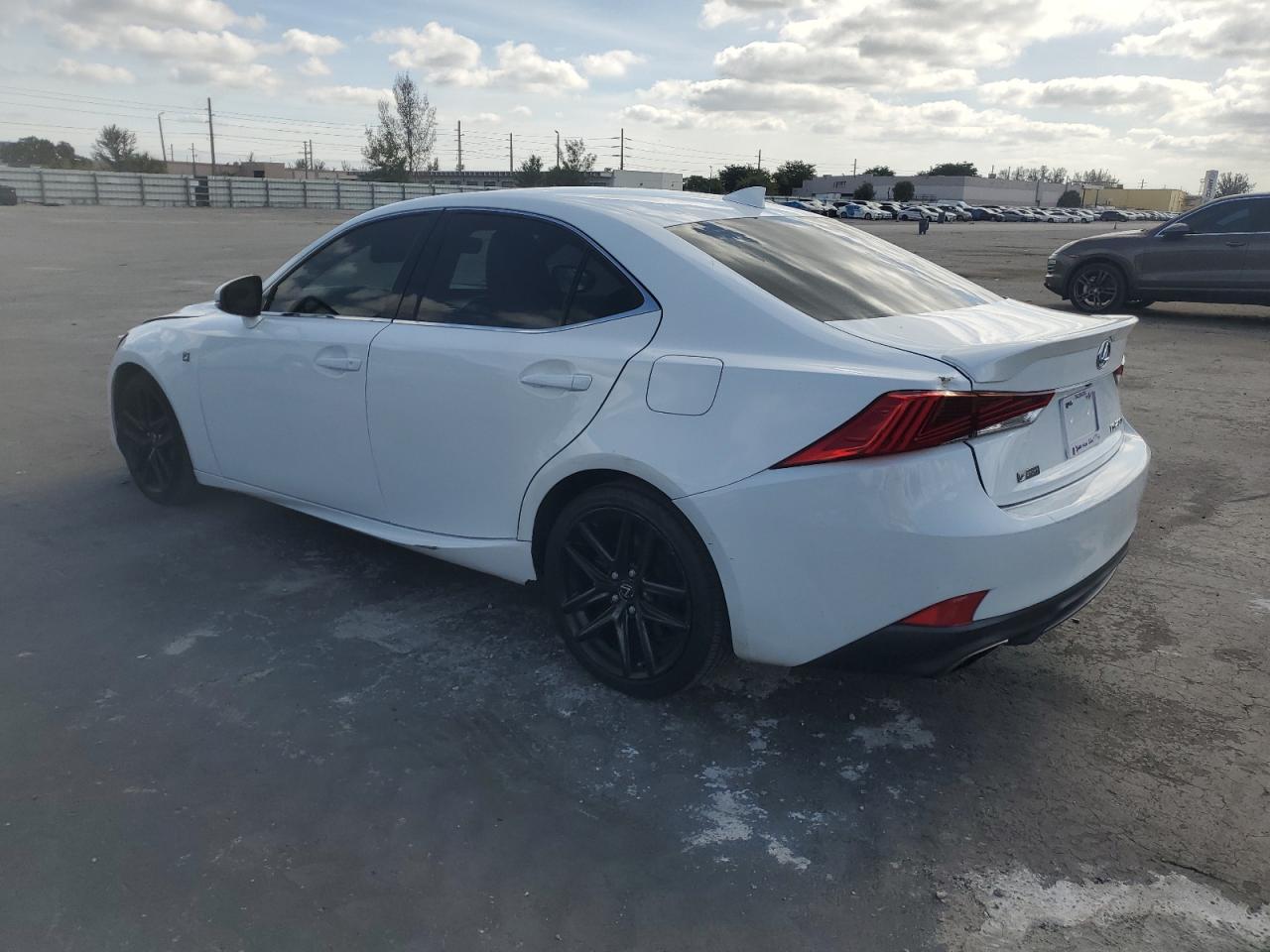 JTHBA1D21H5039054 2017 LEXUS IS - Image 2