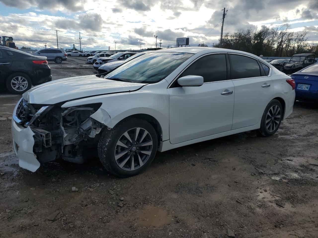 1N4AL3AP5HC176079 2017 NISSAN ALTIMA - Image 1