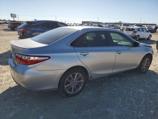  TOYOTA CAMRY 2015 Srebrny