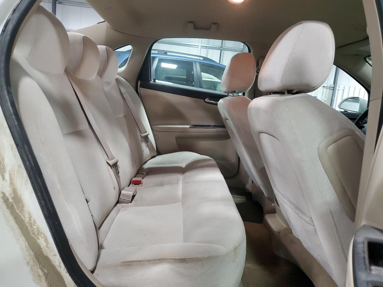 2009 Chevrolet Impala - Image 10