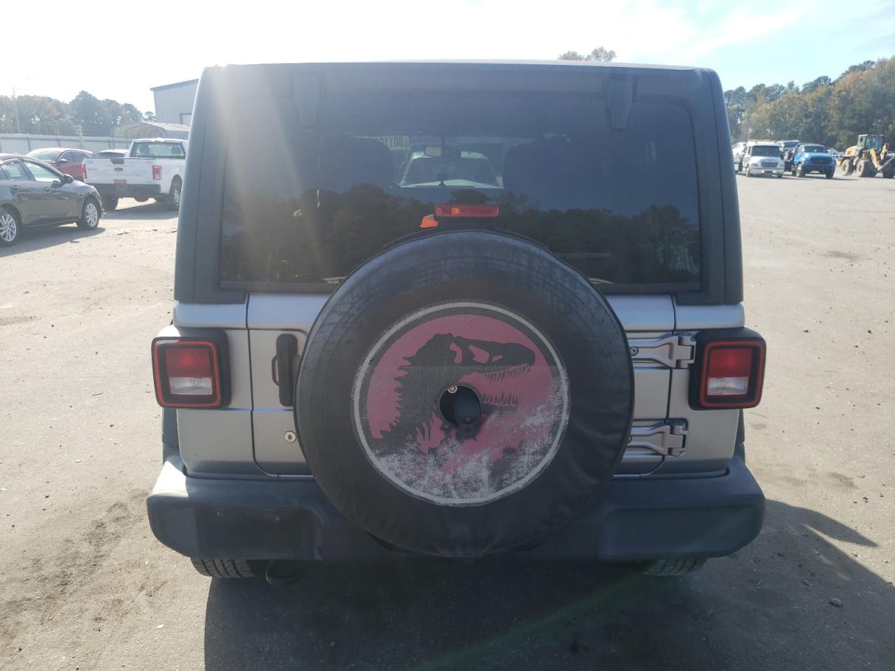 2019 Jeep Wrangler - Image 6
