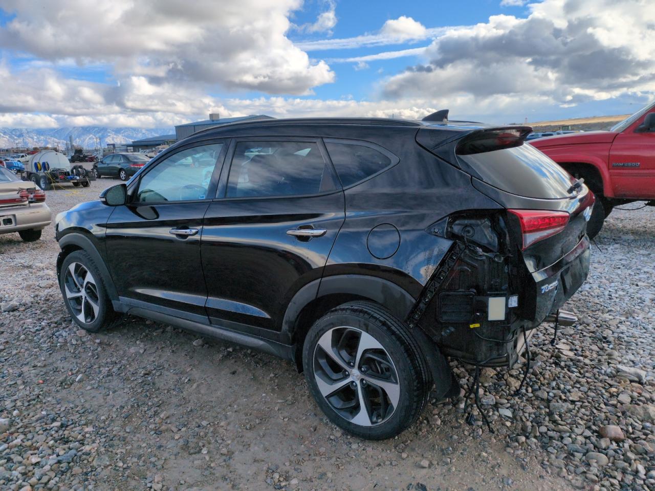 2016 Hyundai Tucson - Image 2