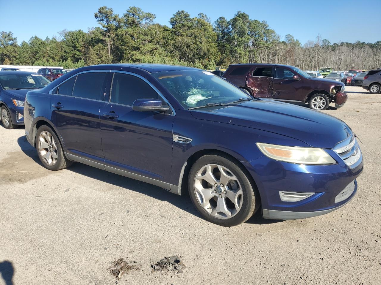 2011 Ford Taurus - Image 4