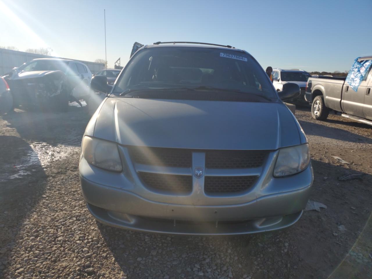 2003 Dodge Caravan - Image 5