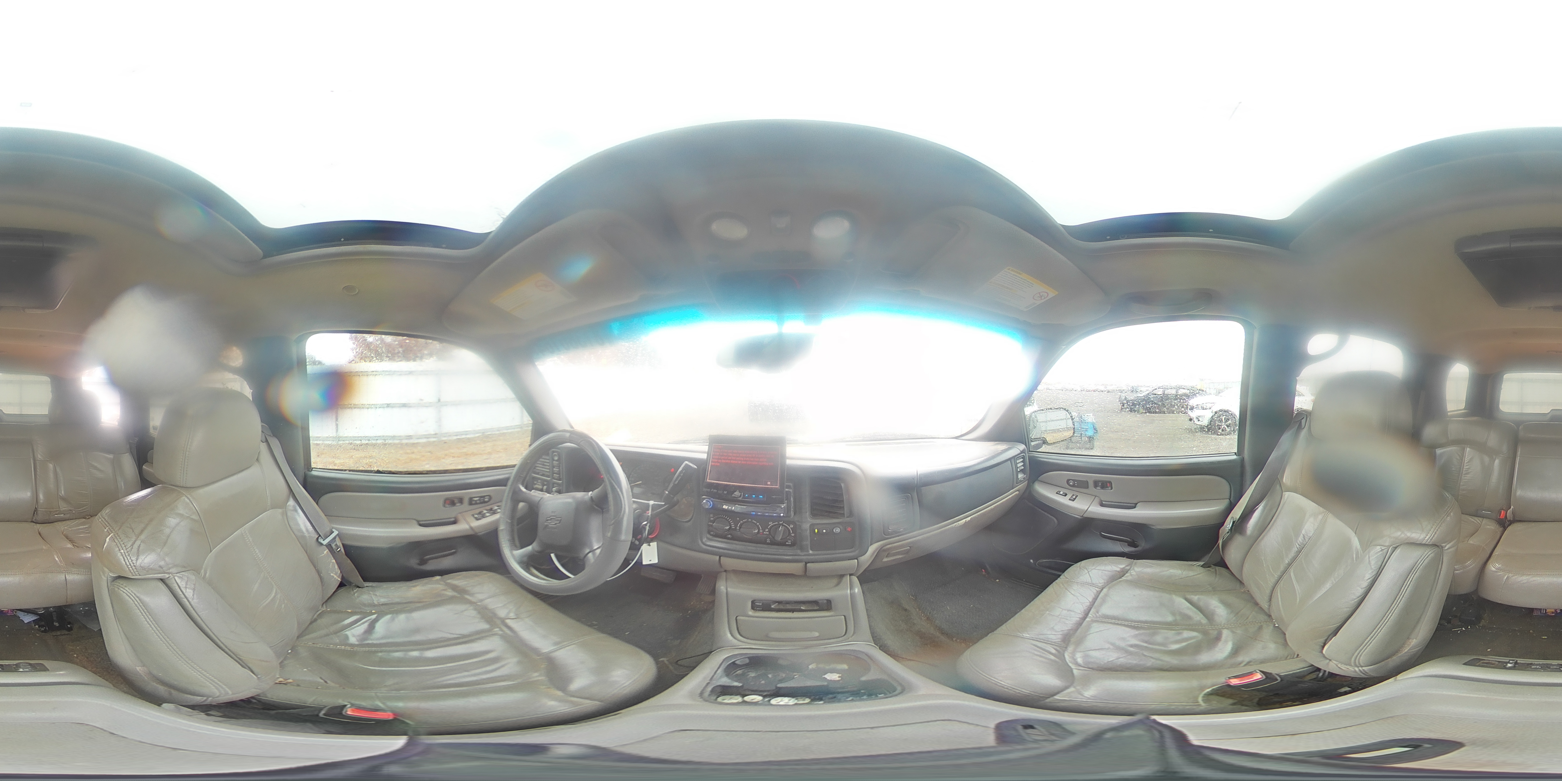 2002 Chevrolet Tahoe - Image 14