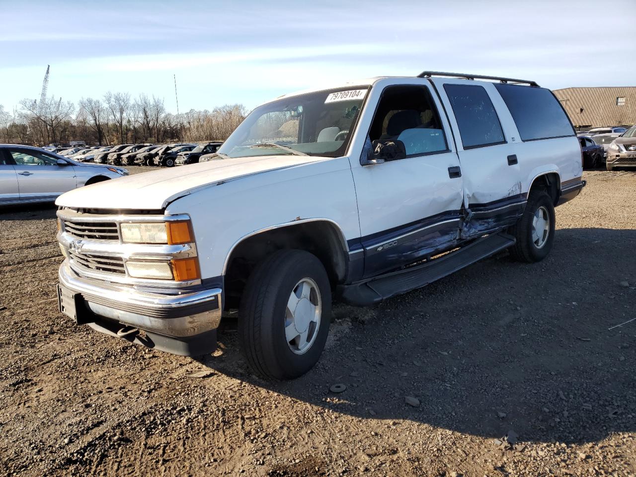 1999 Chevrolet Suburban - Image 1