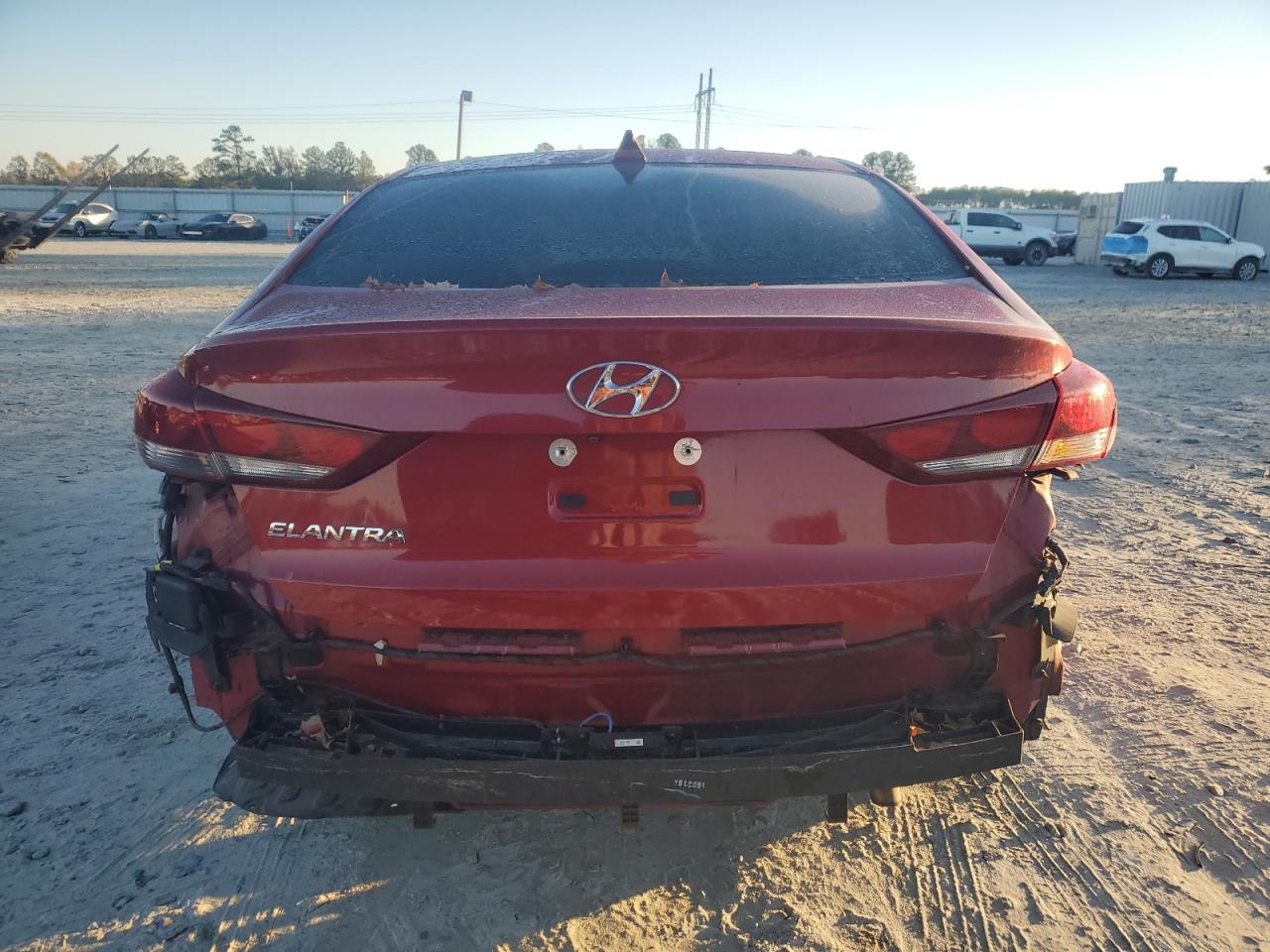 2017 Hyundai Elantra Se VIN: KMHD84LF0HU162518 Lot: 80303354