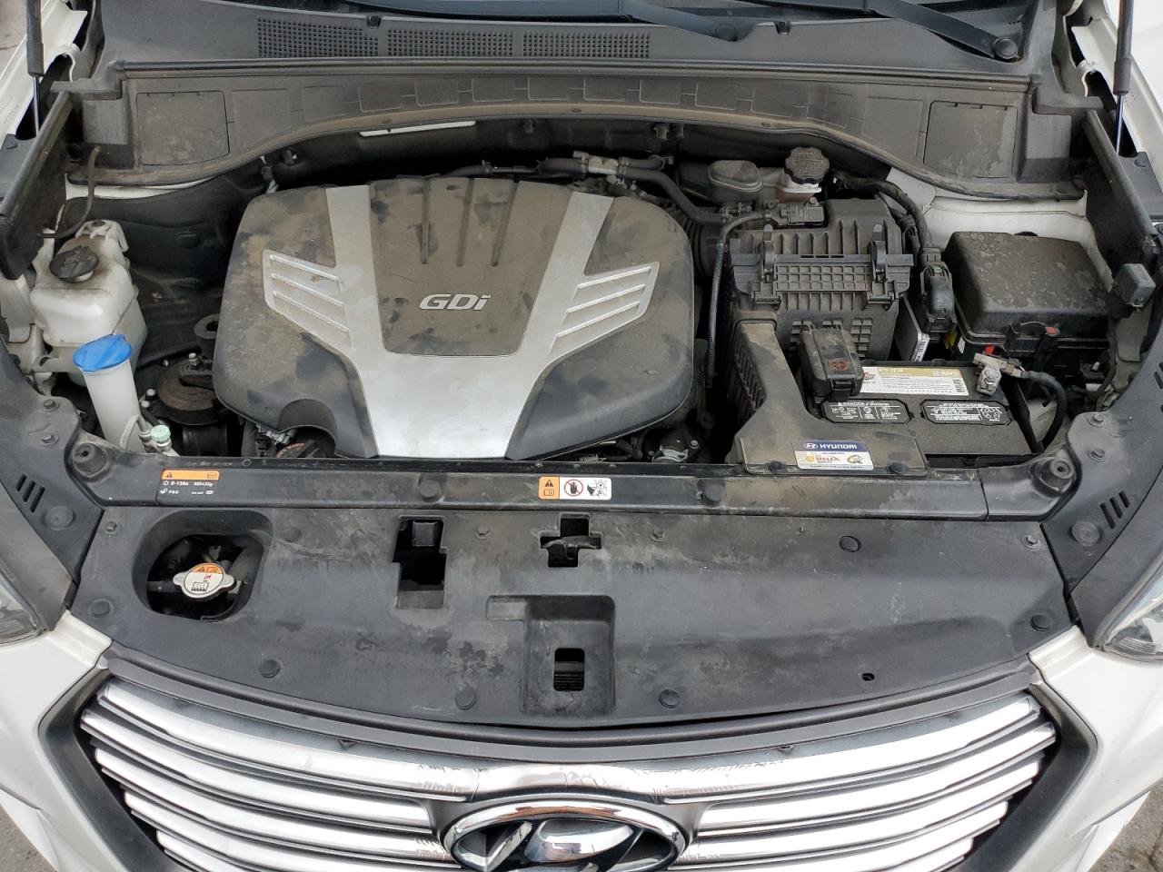2018 Hyundai Santa Fe - Image 12