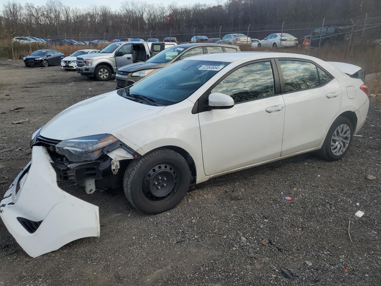 VIN 2T1BURHE4HC947190 2017 TOYOTA COROLLA no.1