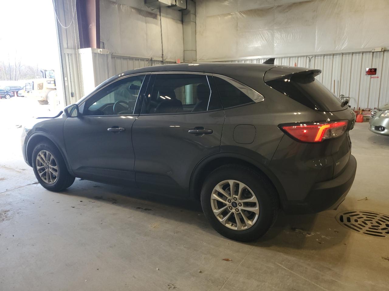 2020 Ford Escape - Image 2