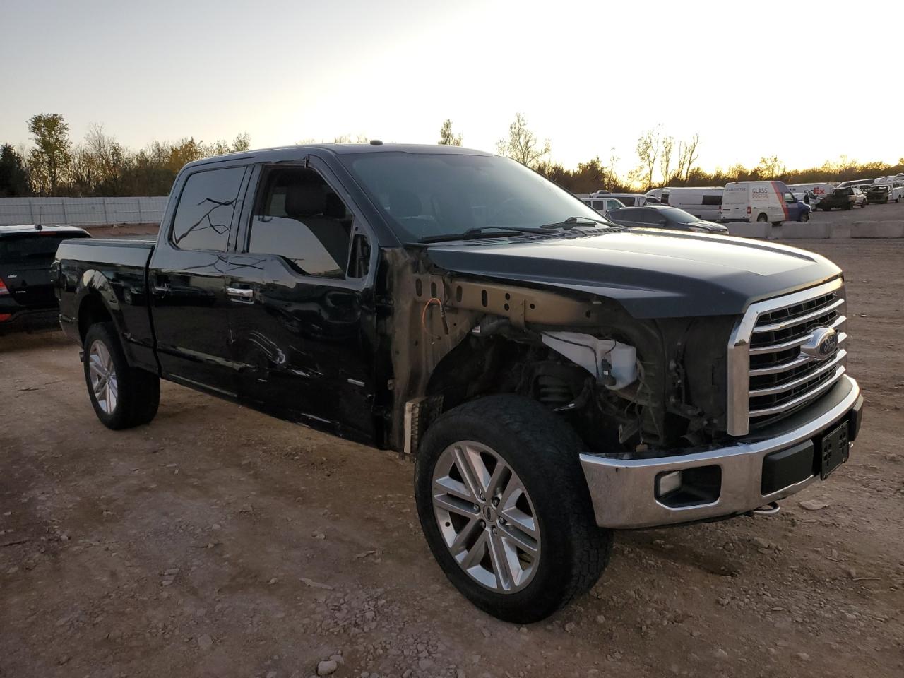 VIN 1FTFW1EG3GKD31044 2016 FORD F-150 no.4