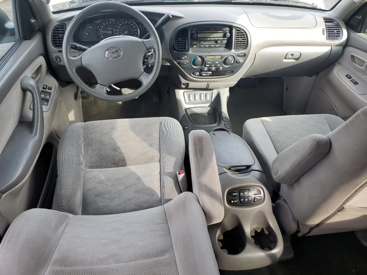 2005 Toyota Sequoia - Image 8