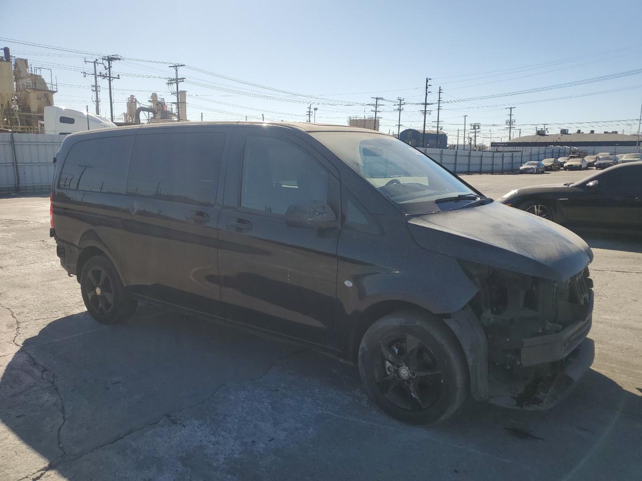 2017 Mercedes-Benz Metris - Image 4