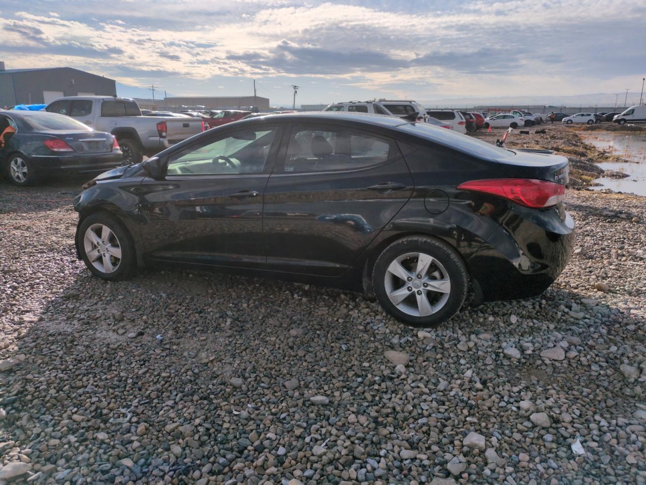 VIN 5NPDH4AE7DH380054 2013 HYUNDAI ELANTRA no.2