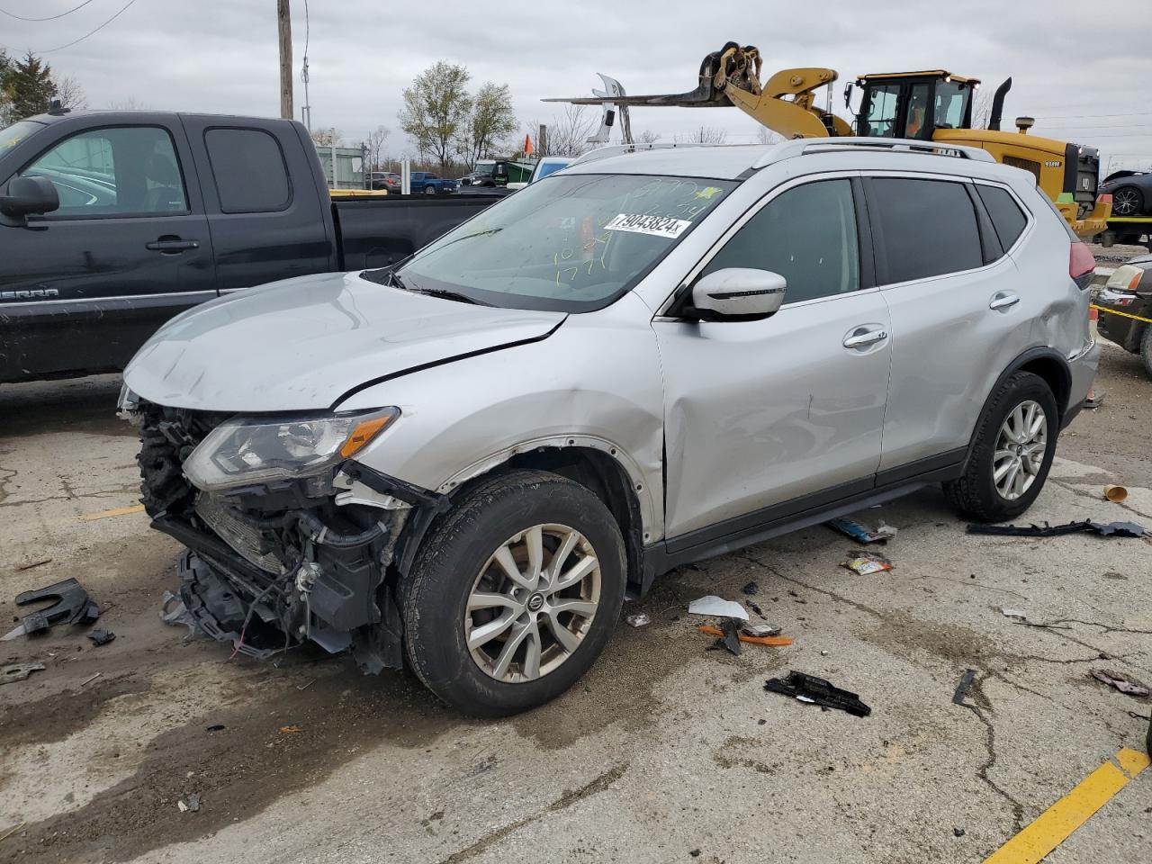 KNMAT2MV6JP611771 2018 NISSAN ROGUE - Image 1