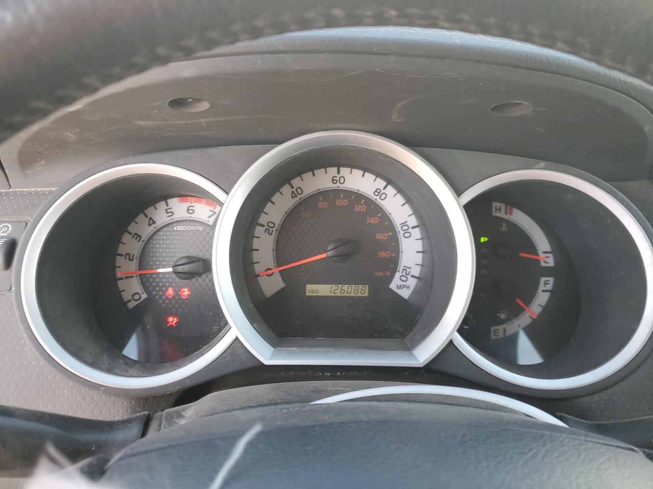 2015 Toyota Tacoma - Image 9