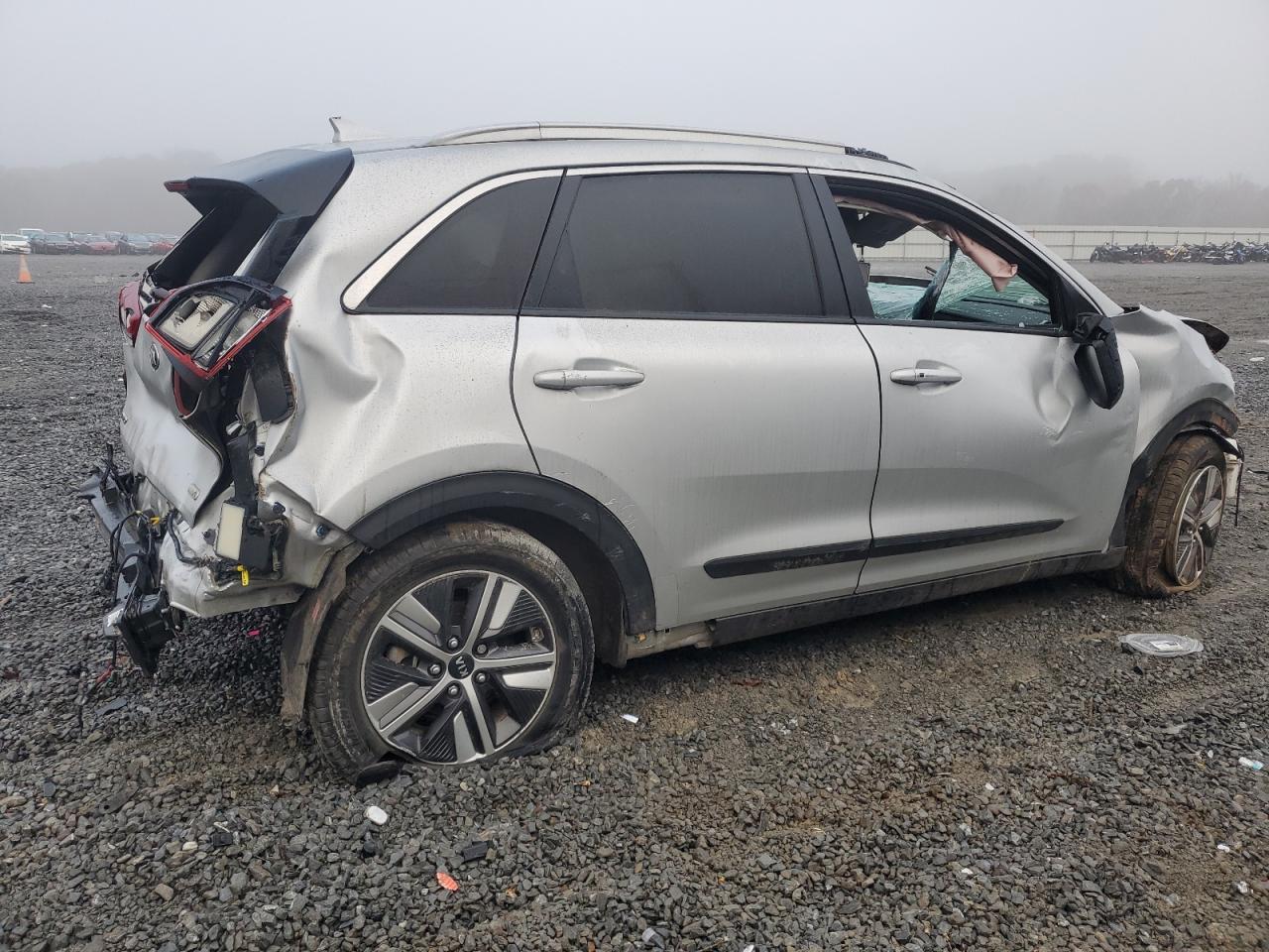 2020 Kia Niro - Image 3