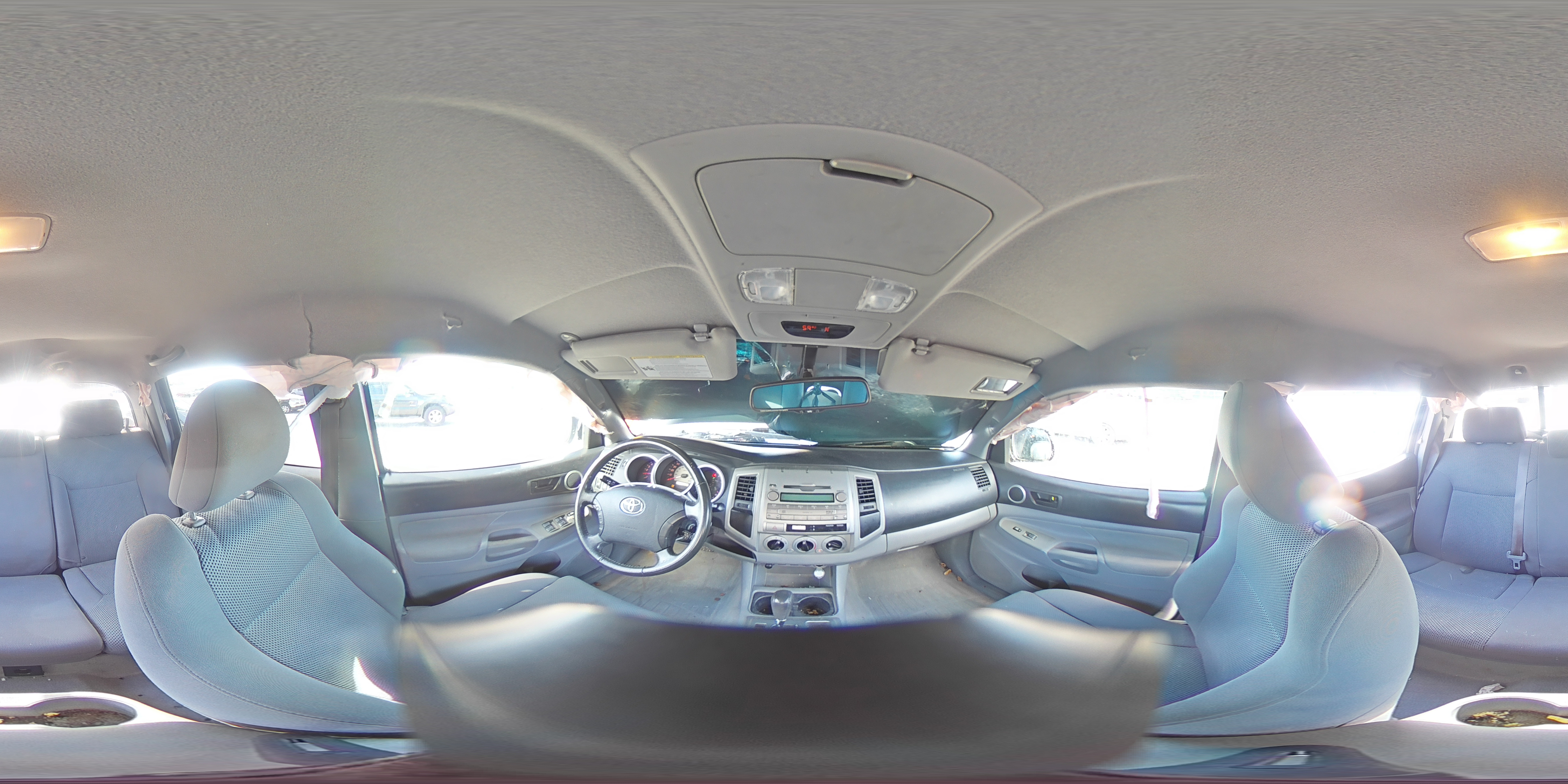 2010 Toyota Tacoma - Image 12
