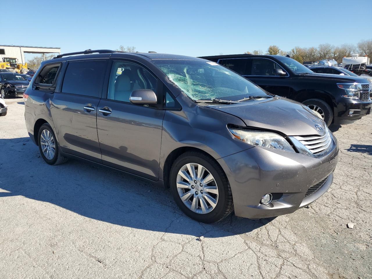 VIN 5TDYK3DCXDS404784 2013 TOYOTA All Models no.4