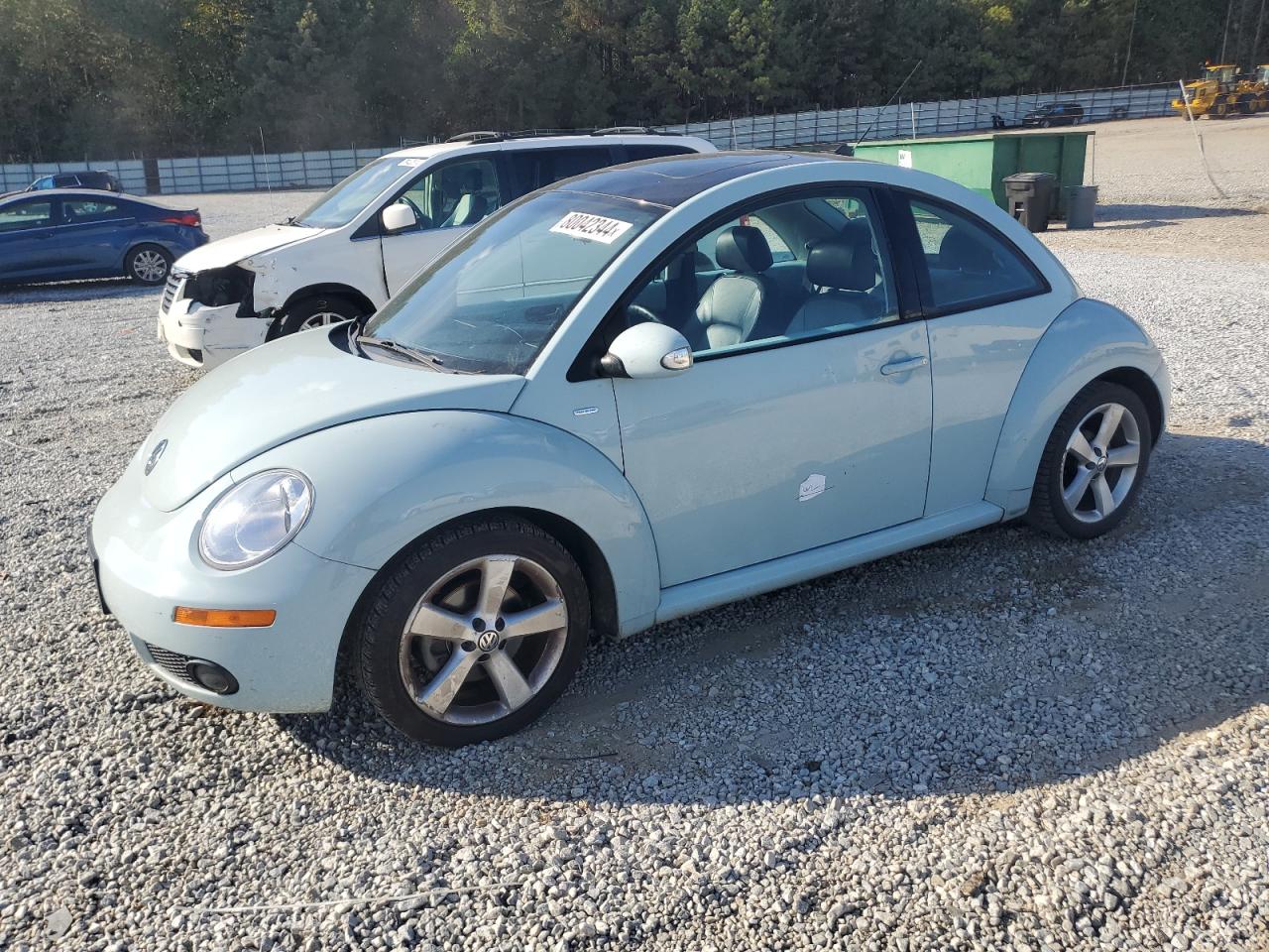 2010 Volkswagen Beetle - Image 1