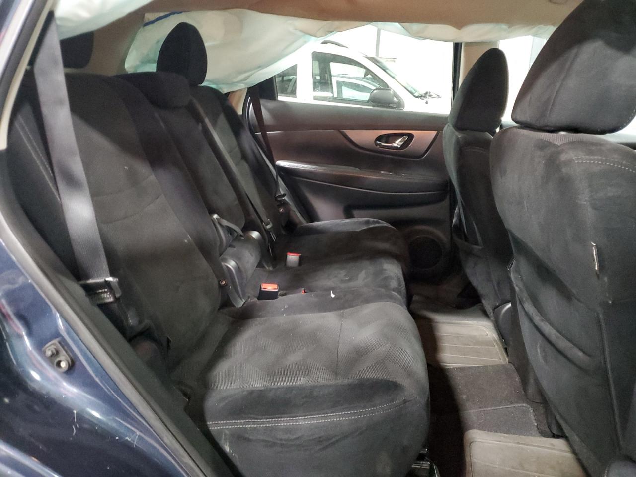 2016 Nissan Rogue - Image 11