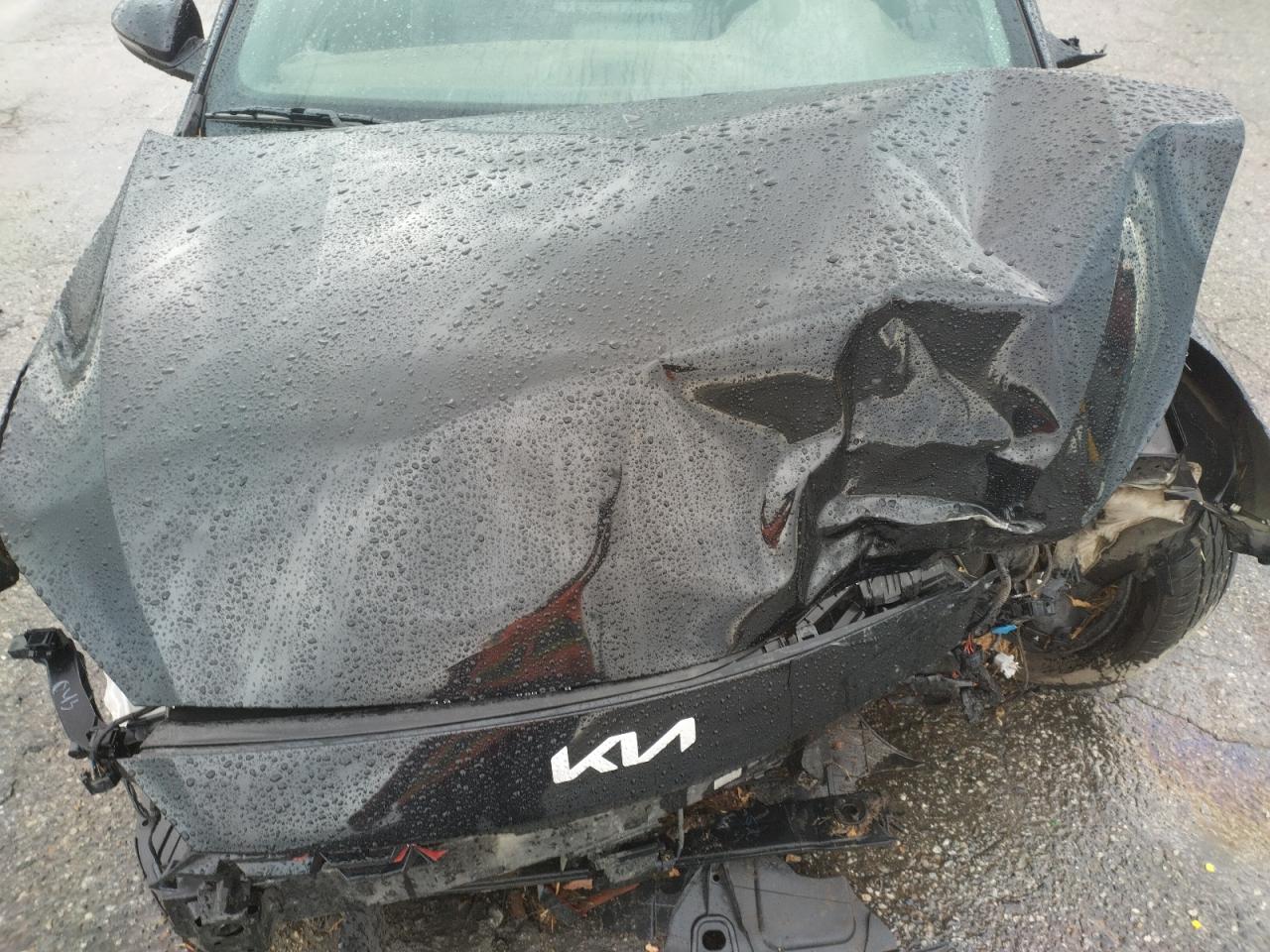 2023 Kia Forte - Image 12