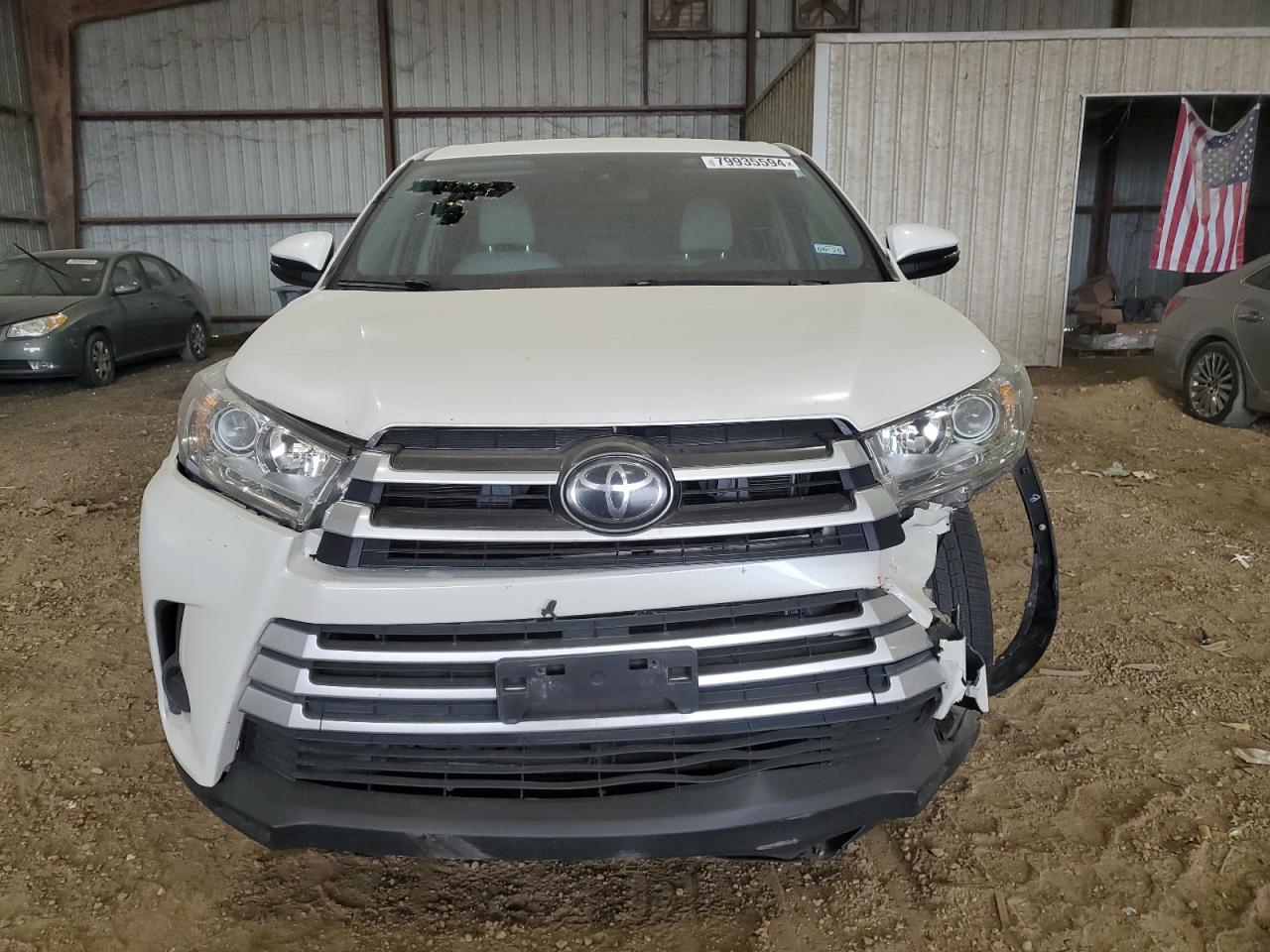 2019 Toyota Highlander - Image 5