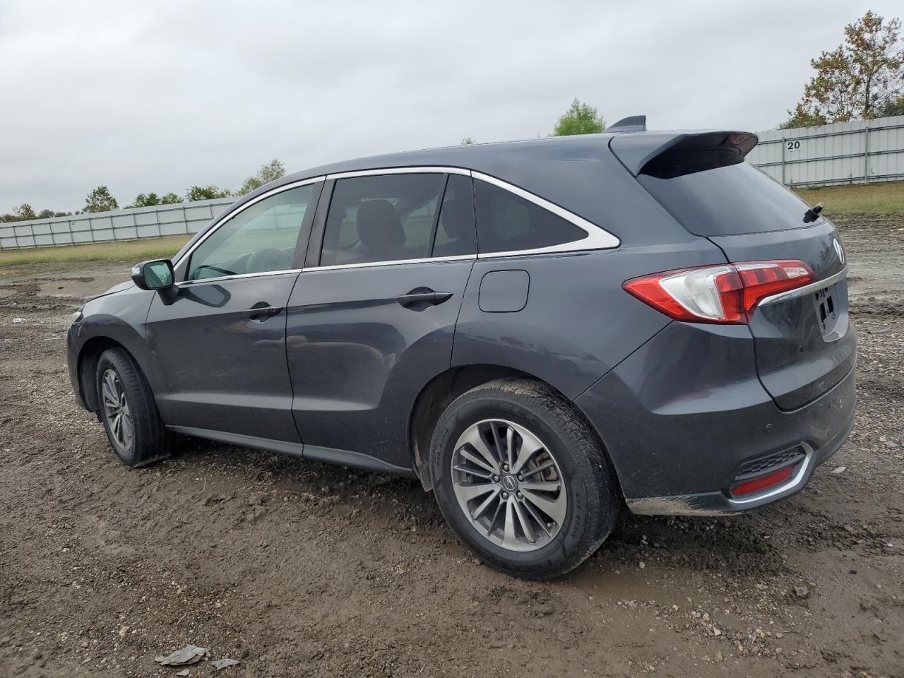 VIN 5J8TB3H78GL018220 2016 ACURA RDX no.2