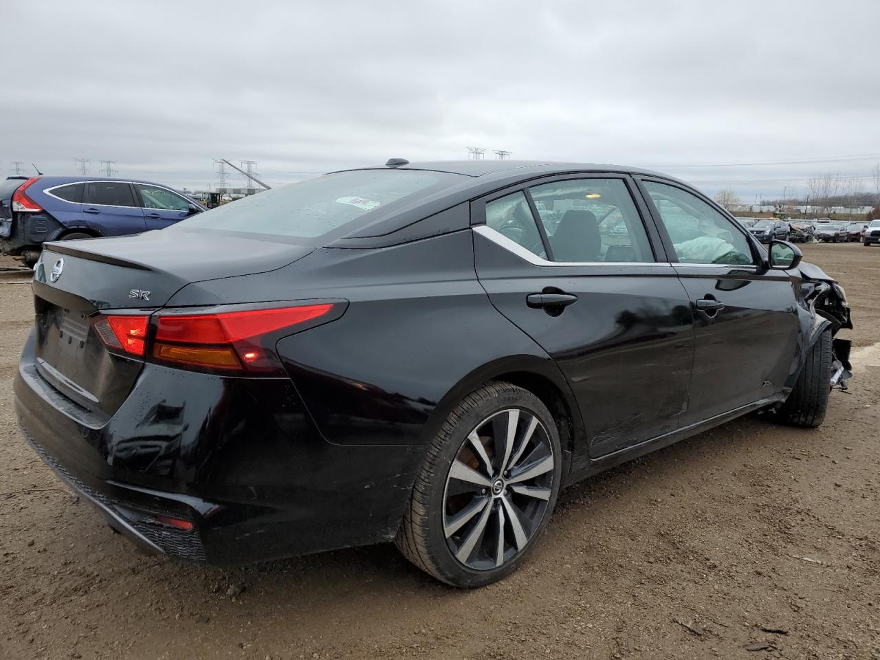 2021 Nissan Altima - Image 3