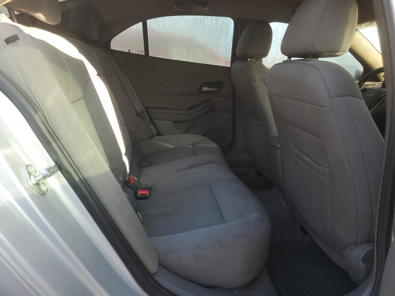 2015 Chevrolet Malibu - Image 10