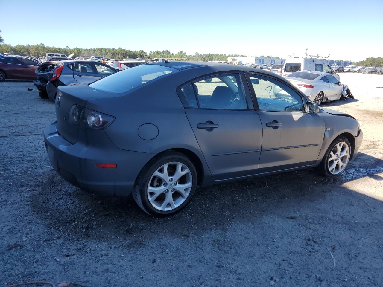 2009 Mazda 3 - Image 3