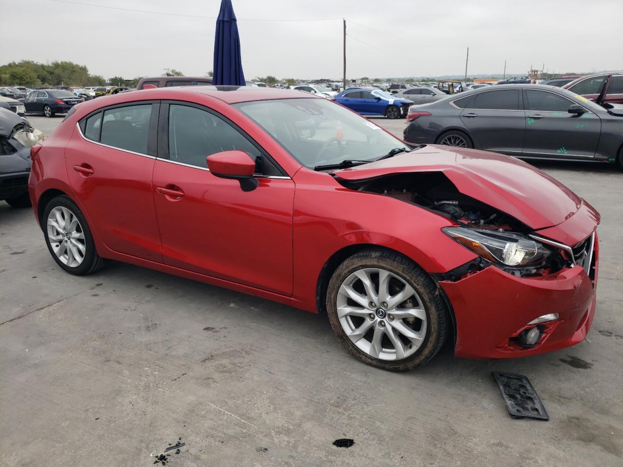 2015 Mazda 3 - Image 4
