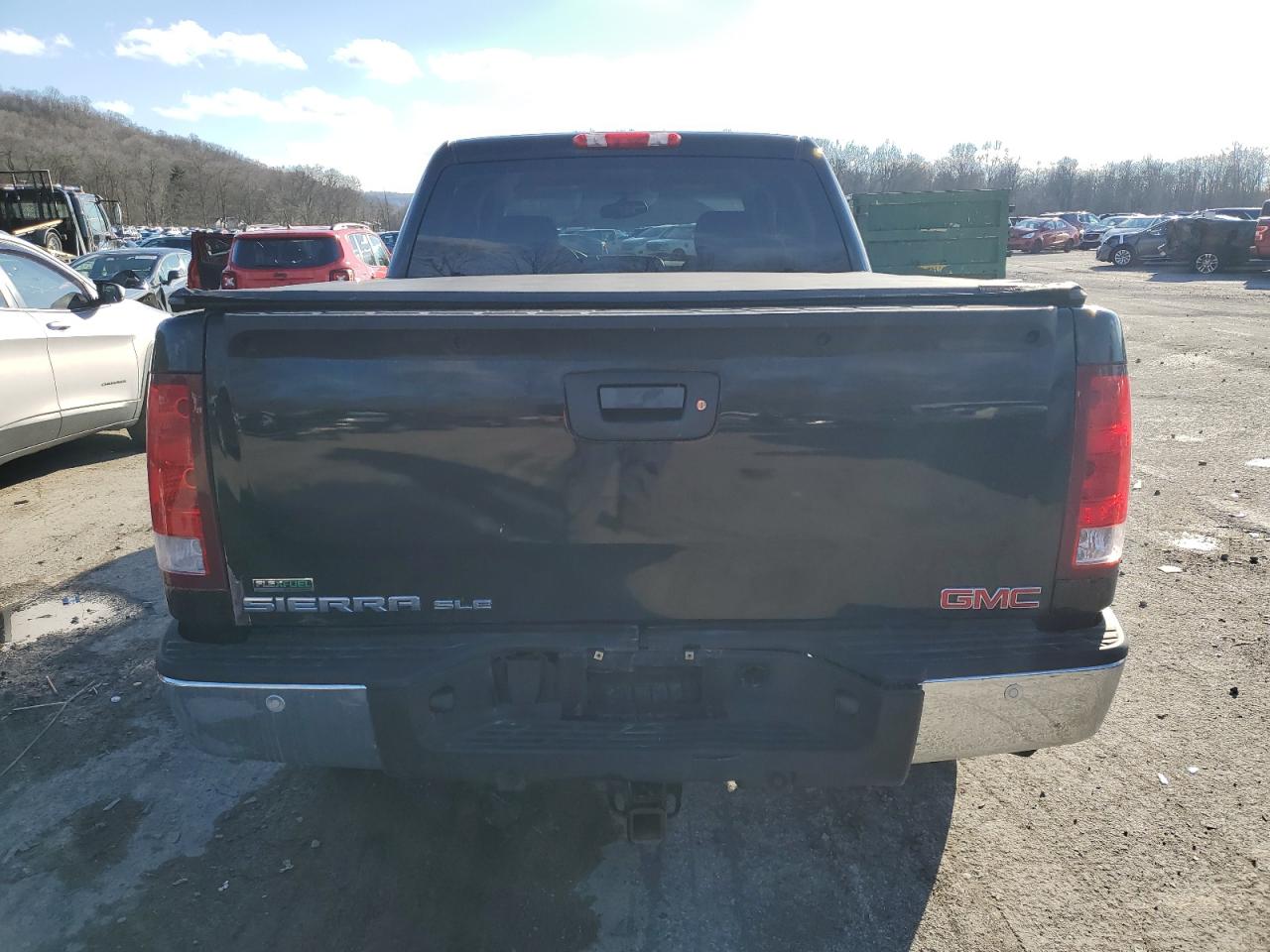 2011 GMC Sierra - Image 6