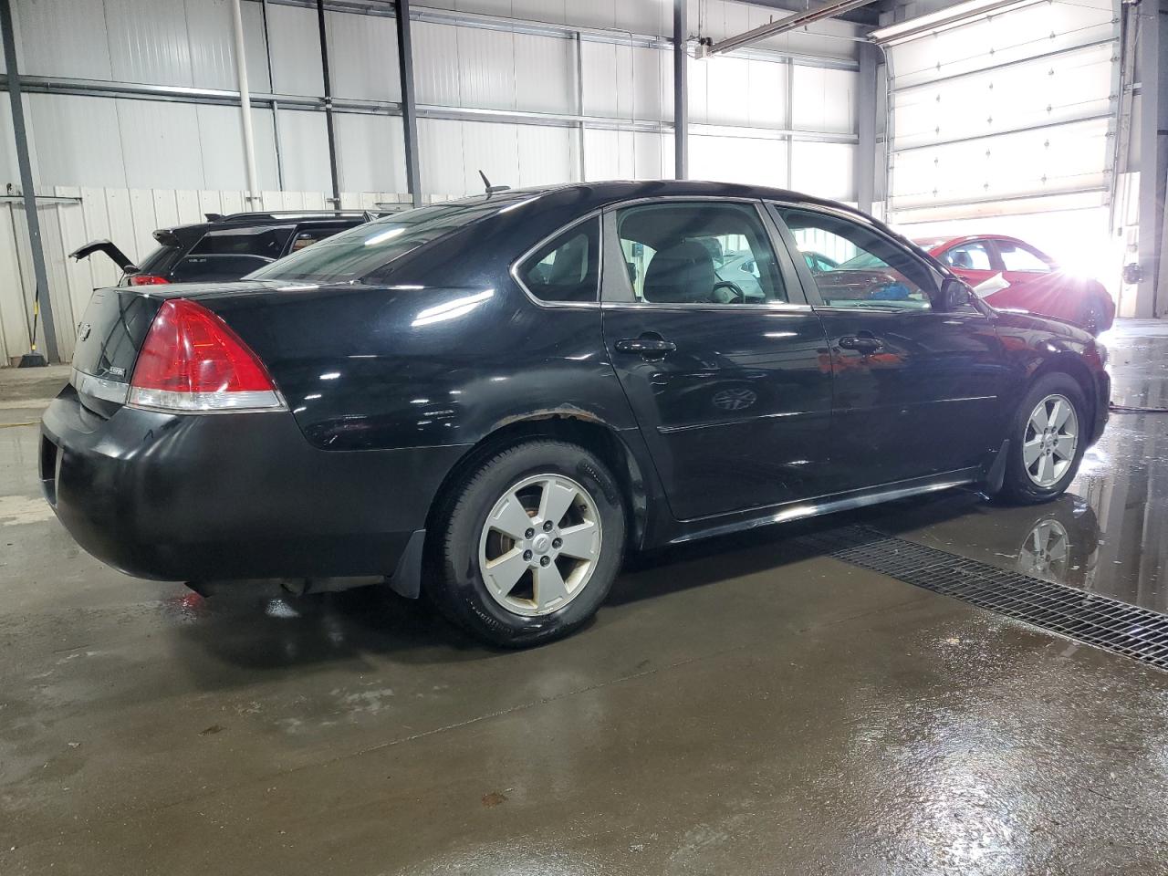 2010 Chevrolet Impala - Image 3