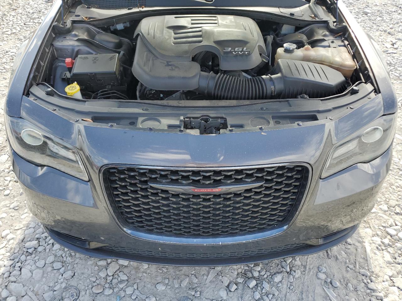 2021 Chrysler 300 - Image 11