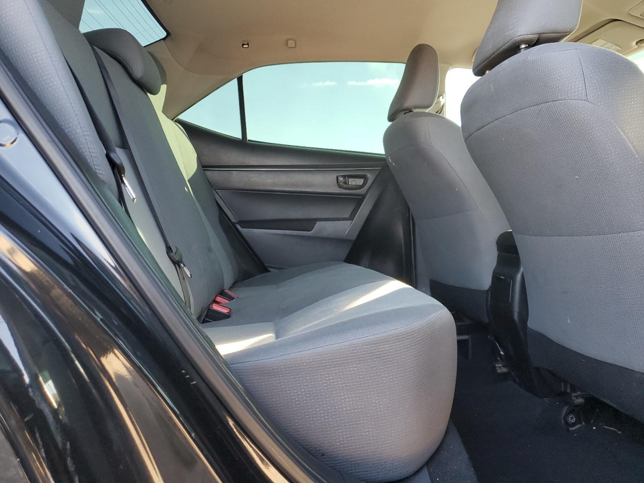 2015 Toyota Corolla - Image 11