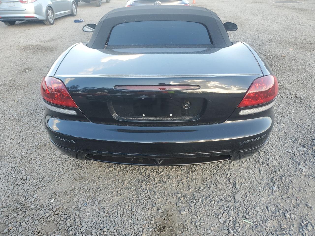 2004 Dodge Viper - Image 6