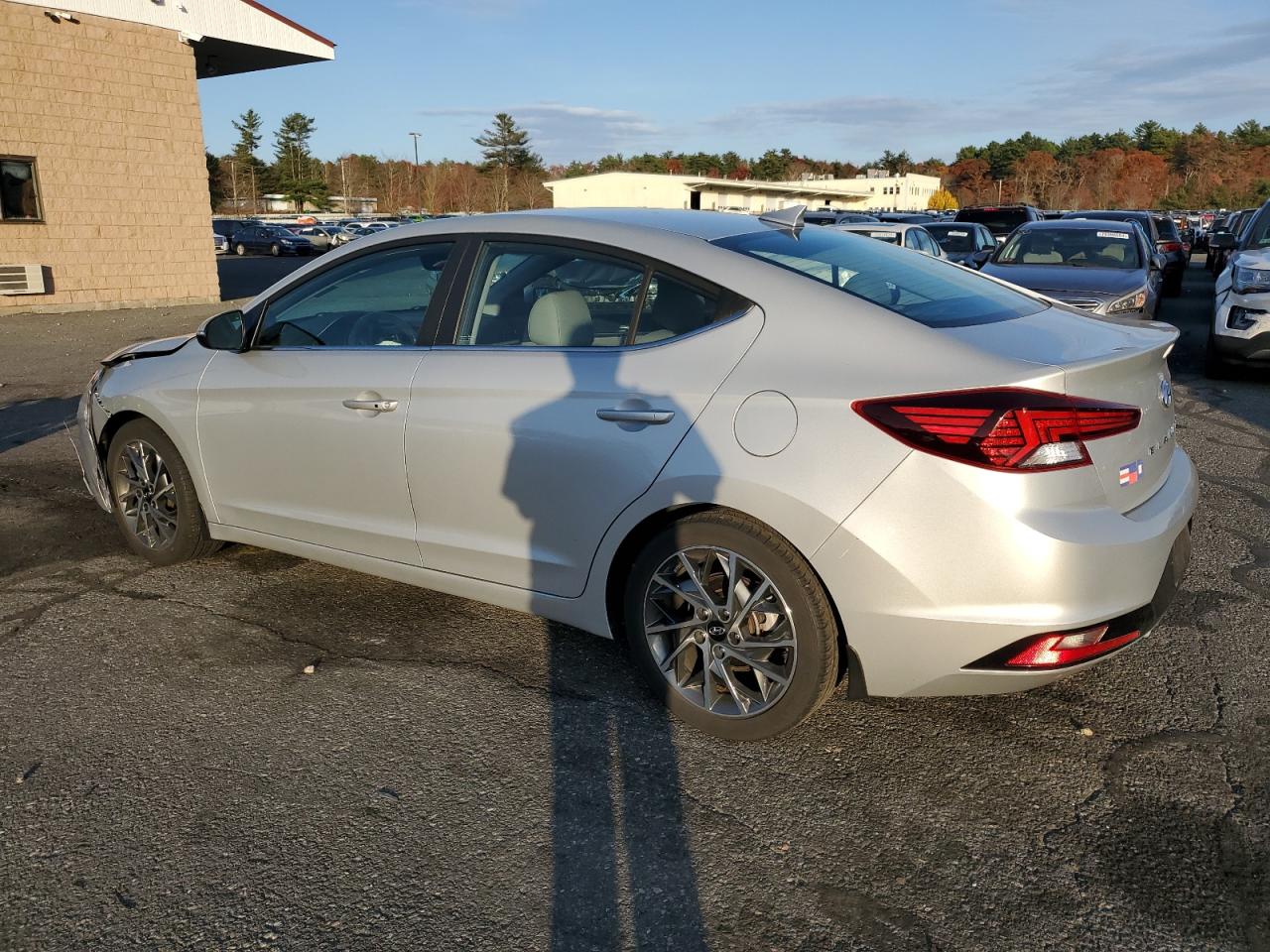 VIN 5NPD84LF3KH496791 2019 HYUNDAI ELANTRA no.2