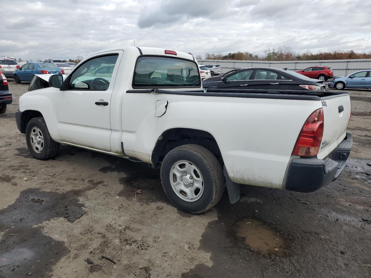 2014 Toyota Tacoma - Image 2