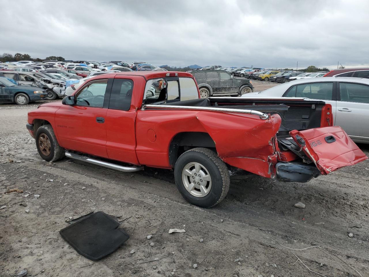 2002 Dodge Dakota - Image 2